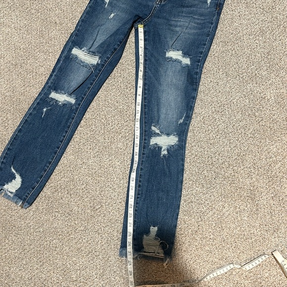 Destructed straight leg jean - Picture 3 of 6
